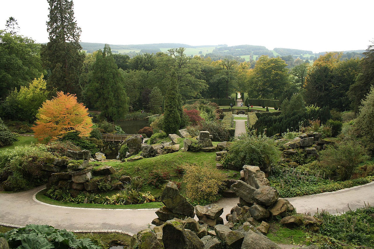 The_Rockeries,_Chatsworth_House,_England.JPG