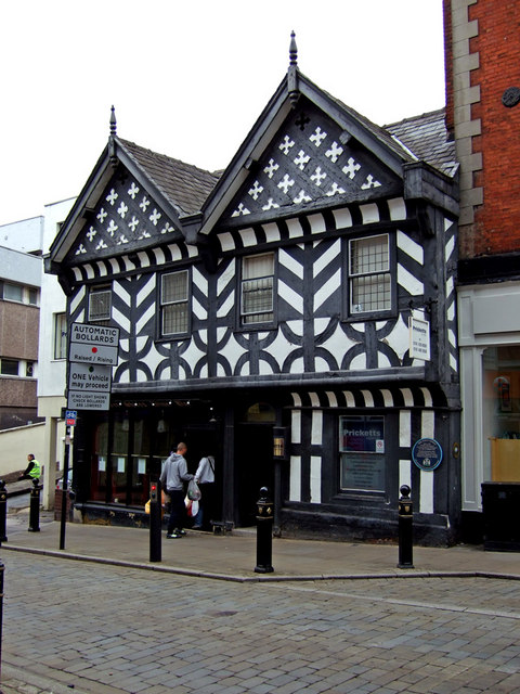 Three_Shires_-_geograph.org.uk_-_1507074.jpg