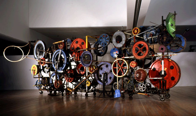 Tinguely. Méta Harmonie IV – Fatamorgana. marynowsky.files.wordpress.com slide0015_image066.jpg