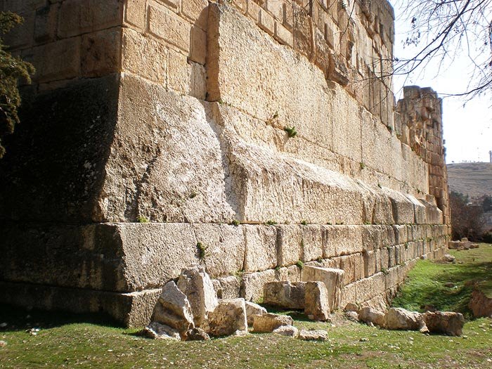 Trilithon_of_Baalbek_3.jpg