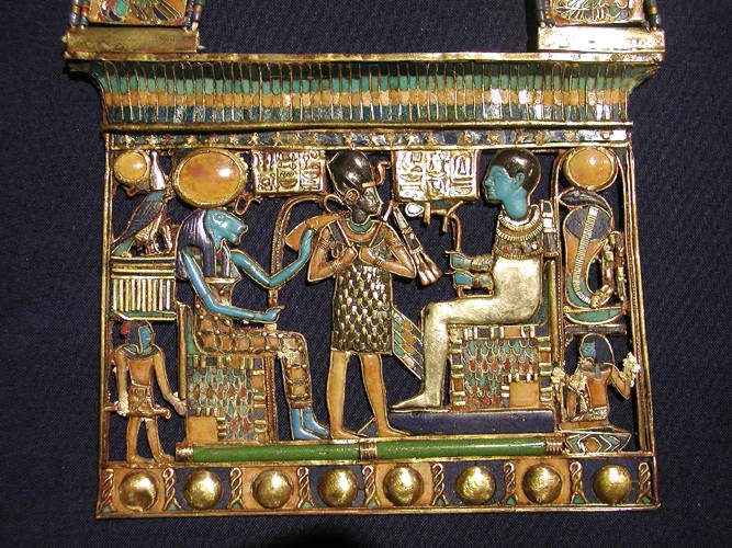 Tutankhamun_pendant.jpg