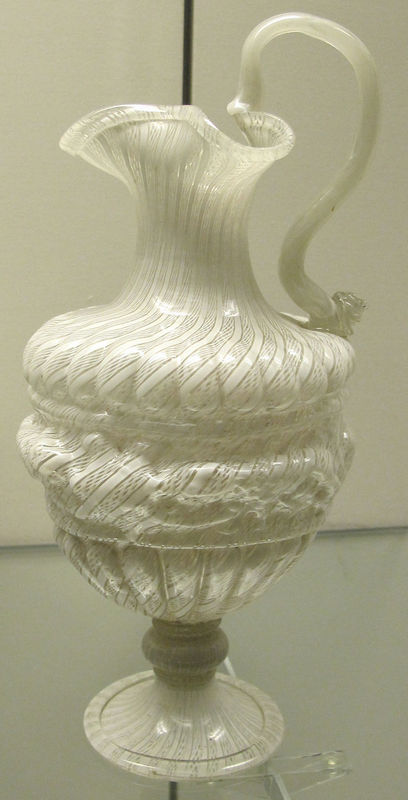 Vetro_di_murano,_brocca,_vetro_incol.JPG