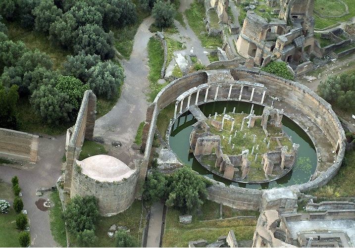 villa-imperatora-adriana-v-tivoli-pictures.jpg