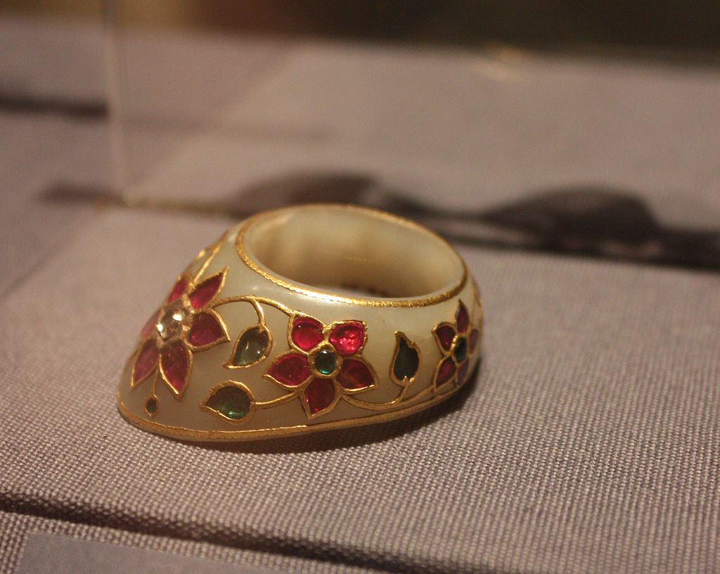 WLA_vanda_jade_thumb_ring.jpg