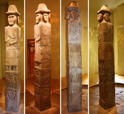 Zbruchskiy-idol-3.jpg