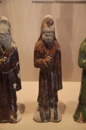 Tang_Sancai_Figure_from_Satellite_Tomb_(9908288993).jpg