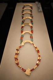 Western_Zhou_Jade_Pendant_with_Huang.jpg