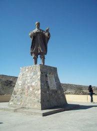 800px-Ceferino_Namuncurá_(monumento_en_San_Martín,_prov__de_San_Juan).jpg
