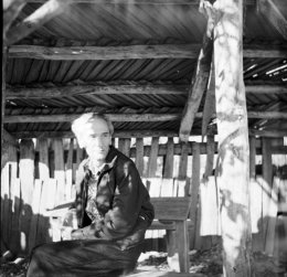 Даниил Андреев в Горячем Ключе 1958.jpg